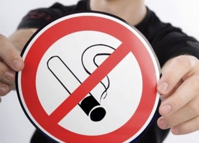 61% россиян выступили за запрет курения