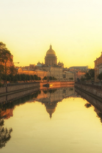 «Волшебный Петербург» Алексея Сильникова: очередное признание в любви великому городу в месте его зарождения