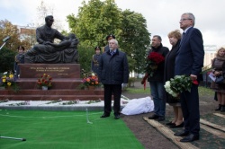 В Санкт-Петербурге появился памятник академику Федору Углову